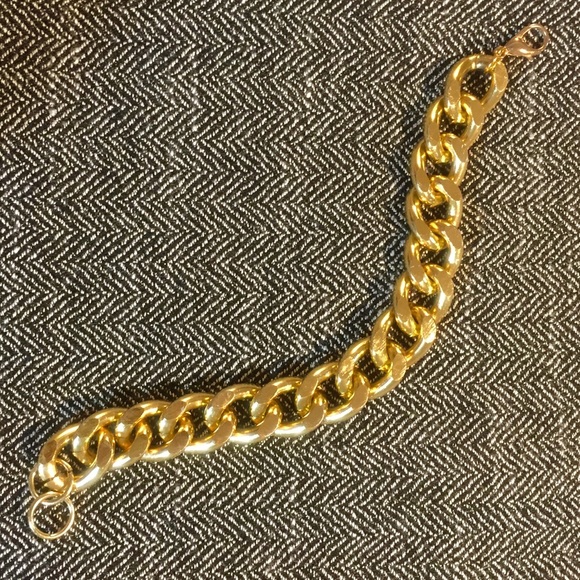 Curb Link Bracelet - Picture 2 of 4